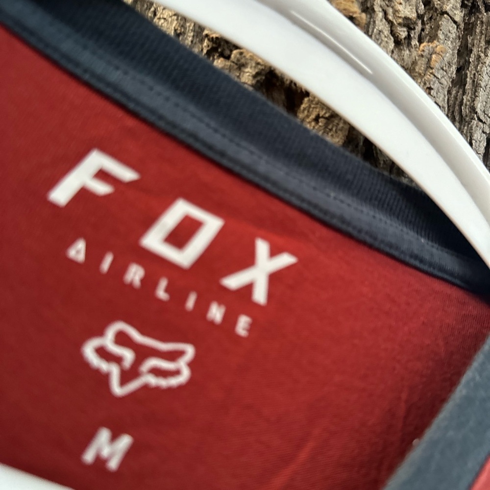Fox Airlines Red and Navy Blue Graphic Tee - Picture 3 of 4